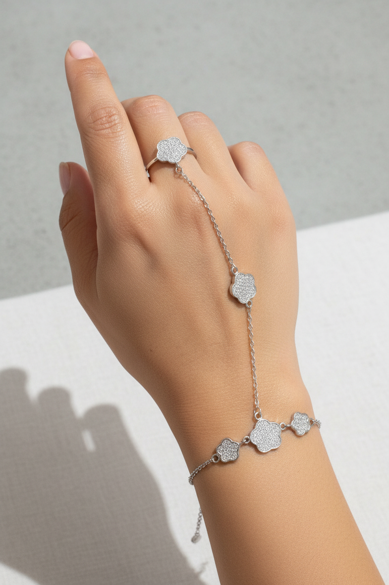 Floral Modern Diamond Look Hathphool
