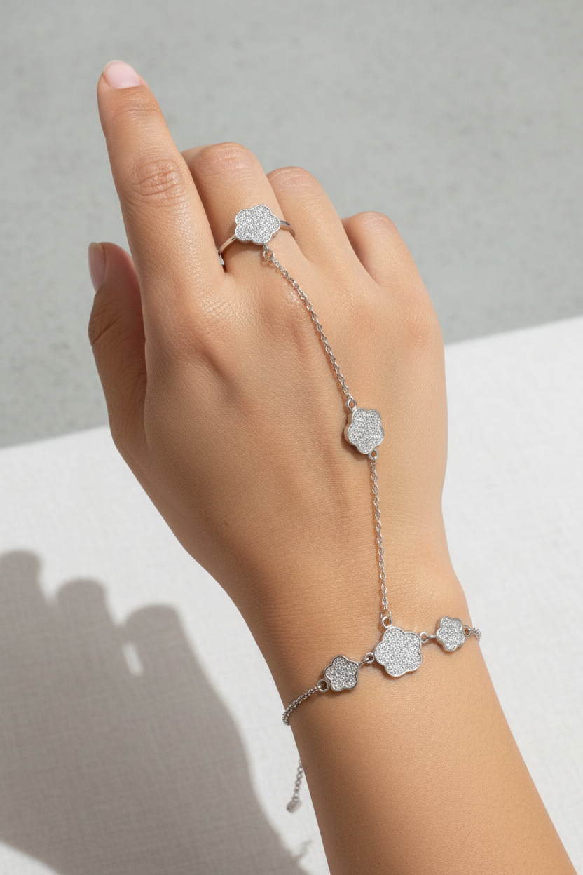 Floral Modern Diamond Look Hathphool