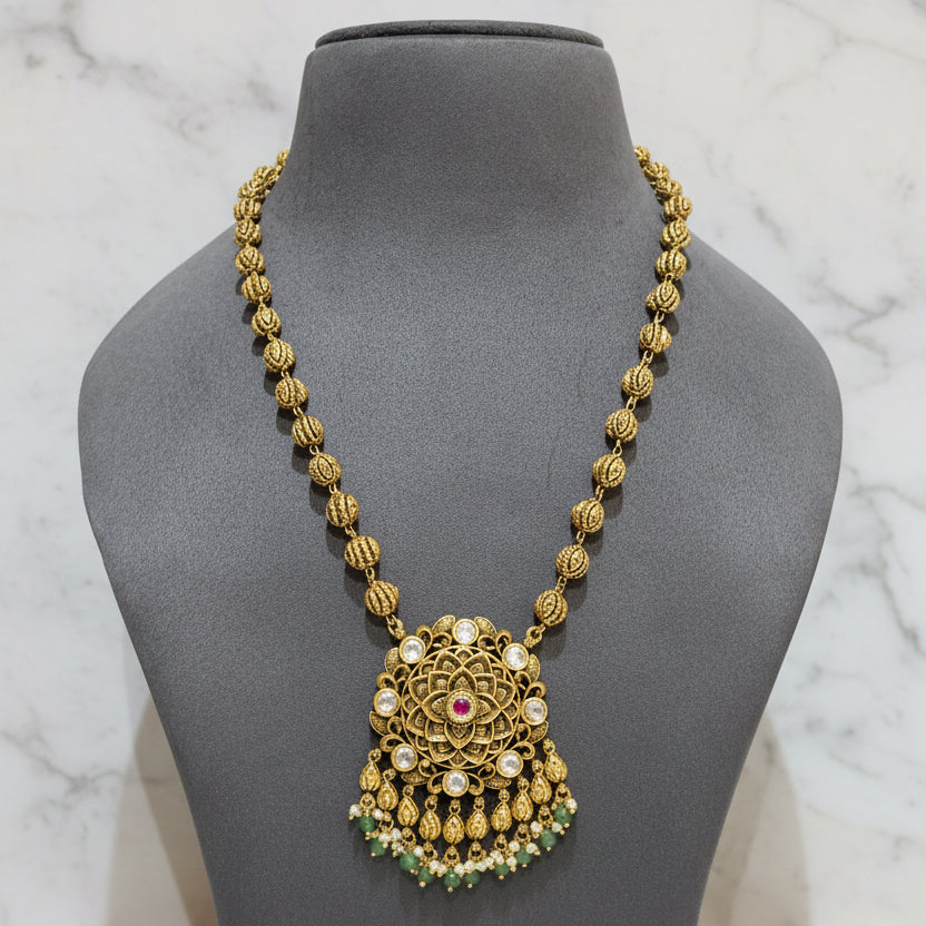 Heritage Moissanite Gold Look Pendant Set