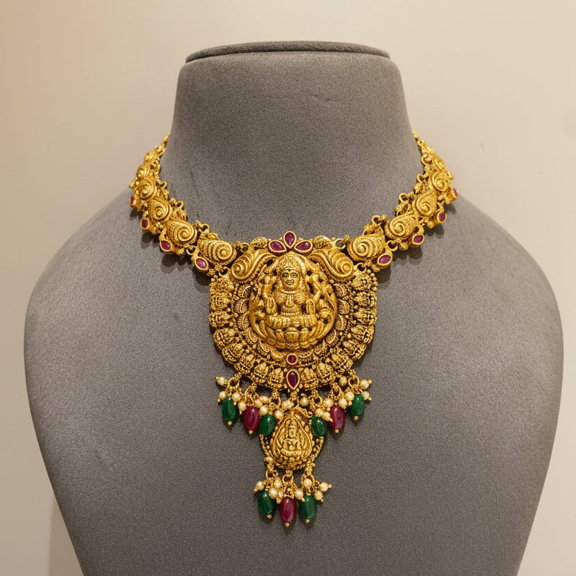 Sacred Goddess Laxmi Temple Gold Look Set