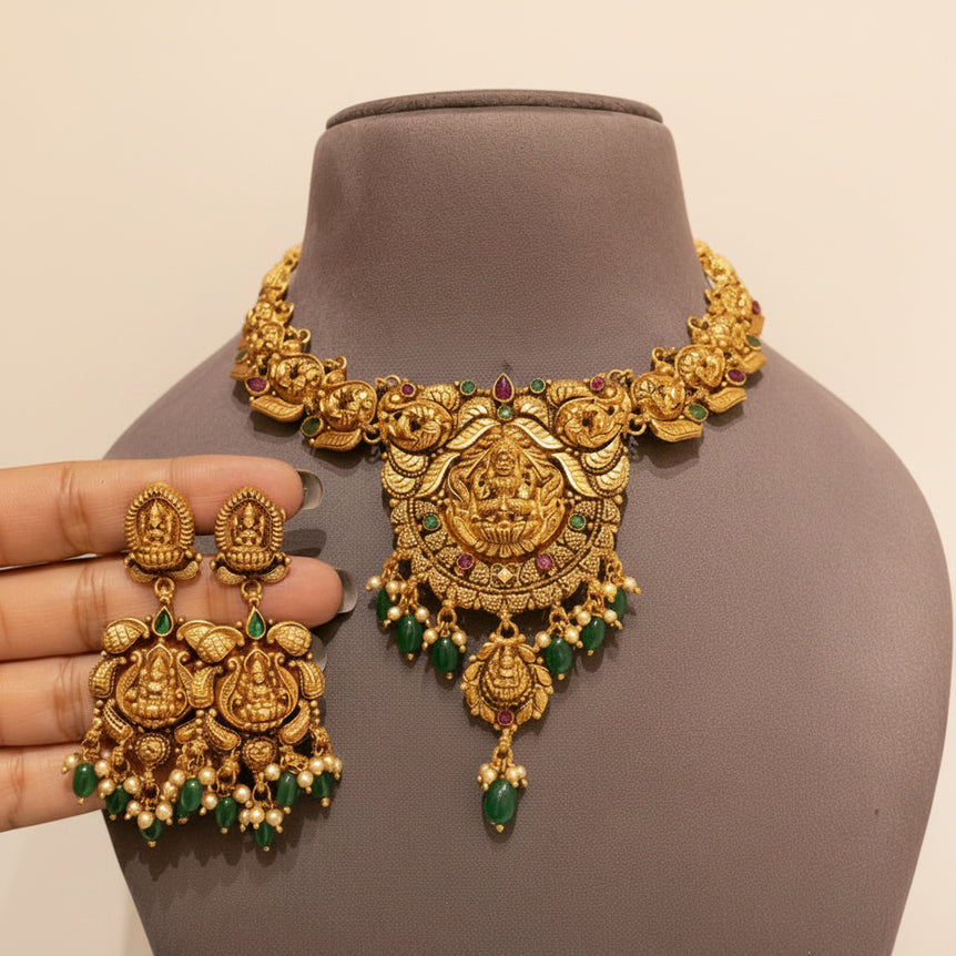 Laxmi Panel Gold Look Set