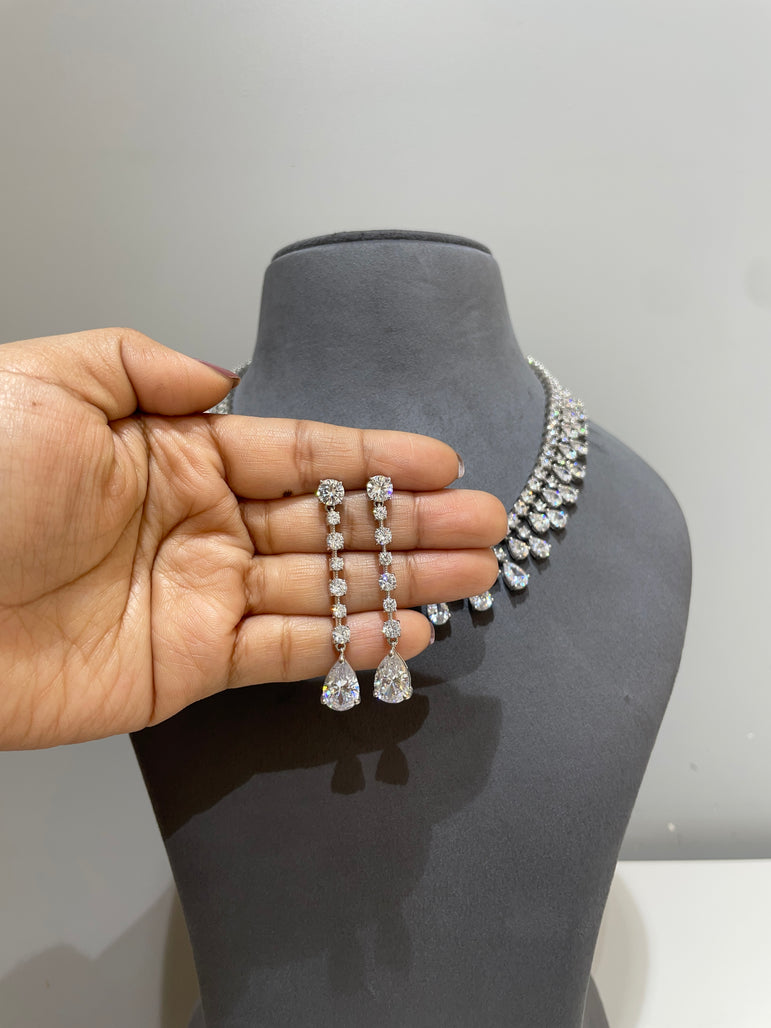 Majestic Dewdrop Diamond Necklace Set