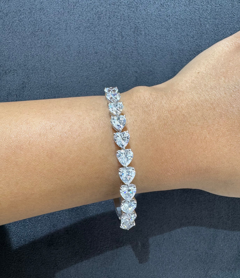 925 Silver Heart Shaped Solitaire Diamond Look Bracelet