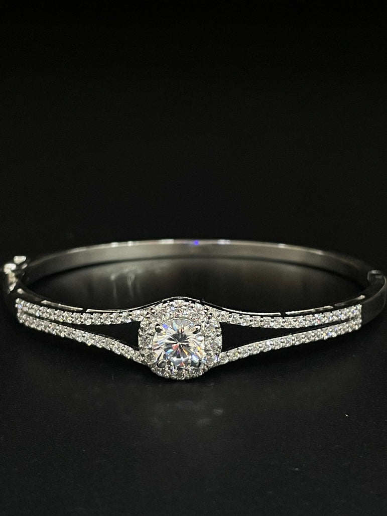 DIAMOND SOLITAIRE LOOK PURE SILVER BRACELET - Olivearajewels